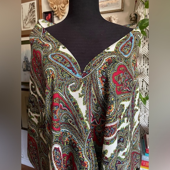 Thin wool paisley wrap - Picture 5 of 11
